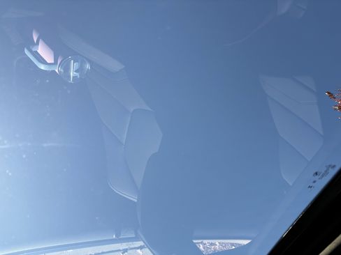 Certified 2025 BMW 230i Coupe image 28