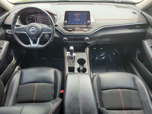 Used 2022 Nissan Altima 2.5 SR w/ Midnight Edition Package FWD image 18