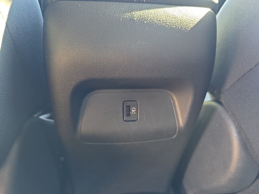 Used 2025 Nissan Sentra SV w/ Trunk Package FWD image 37