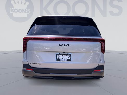 New 2026 Kia Carnival SX Prestige FWD image 10