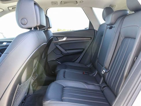 Used 2021 Audi Q5 2.0T Premium w/ Convenience Package AWD/4WD image 19