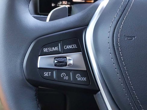 Used 2025 BMW X5 xDrive50e image 25