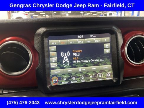 Used 2023 Jeep Wrangler Unlimited Rubicon w/ Cold Weather Group AWD/4WD image 34
