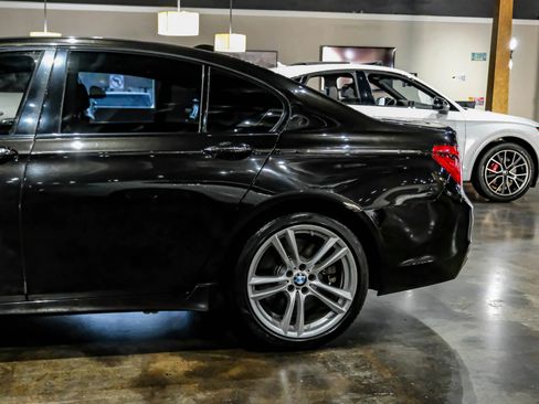 Used 2014 BMW 750i RWD image 14