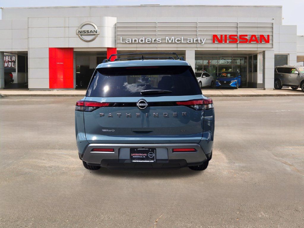 New 2026 Nissan Pathfinder SL FWD image 4