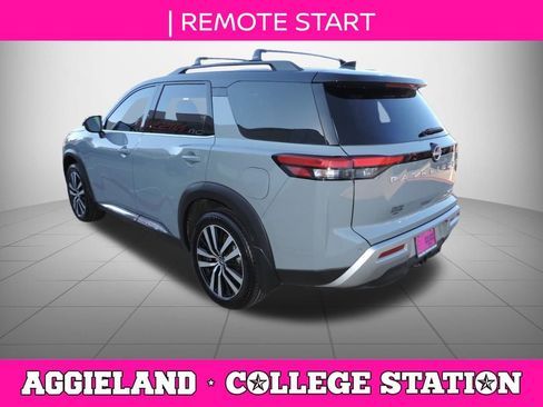 Used 2025 Nissan Pathfinder Platinum w/ Cargo Package FWD image 6