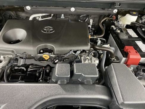 Used 2025 Toyota RAV4 LE AWD/4WD image 30