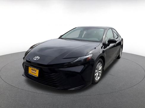 Used 2025 Toyota Camry LE FWD image 7