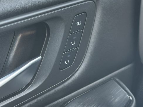 Used 2023 Nissan Rogue SL w/ SL Premium Package image 32