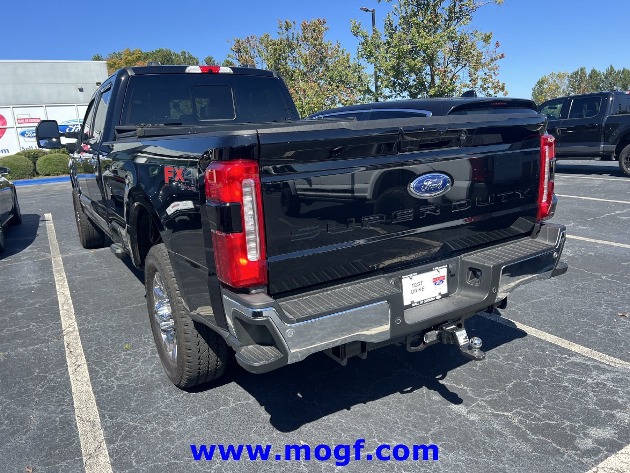 Used 2025 Ford F350 Lariat w/ Lariat Ultimate Package AWD/4WD image 2