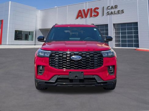 Used 2025 Ford Explorer ST-Line w/ ST-Line Street Pack AWD/4WD image 2