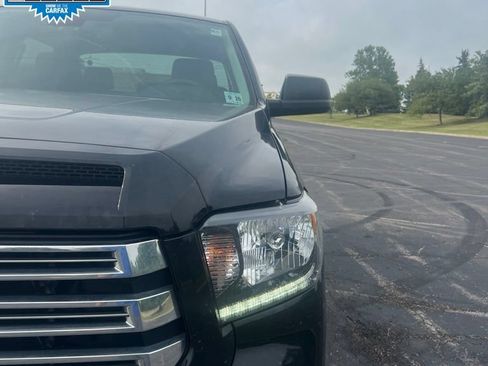Used 2021 Toyota Tundra SR5 w/ Trail Edition AWD/4WD image 14