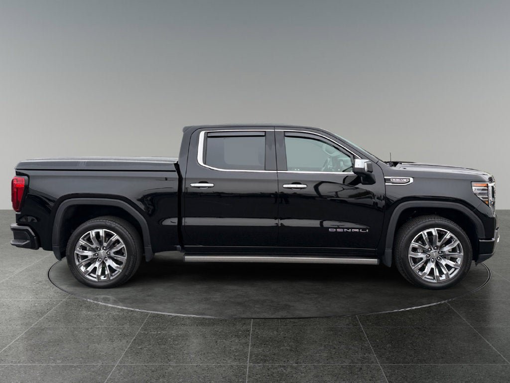 Used 2023 GMC Sierra 1500 Denali w/ Denali Reserve Package AWD/4WD image 10