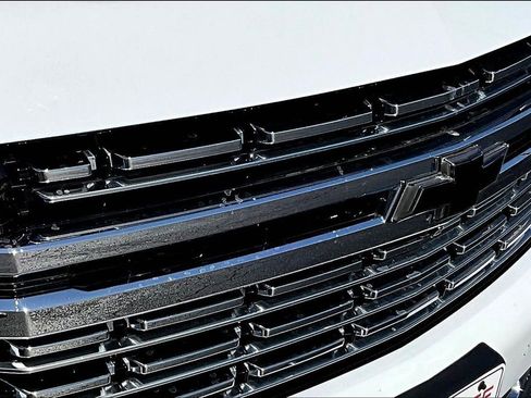 Used 2022 Chevrolet Tahoe Premier AWD/4WD image 36