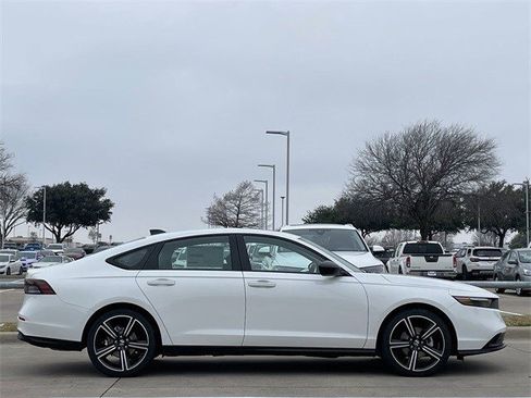 New 2026 Honda Accord SE image 3