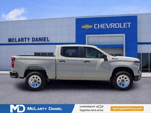 New 2026 Chevrolet Silverado 1500 Custom Trail Boss AWD/4WD image 6