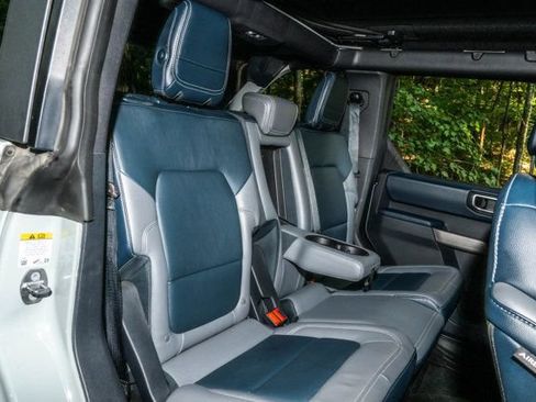 Used 2021 Ford Bronco First Edition AWD/4WD image 35