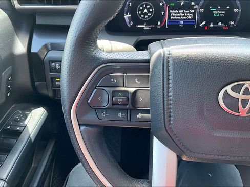 Used 2026 Toyota 4Runner Limited AWD/4WD image 23