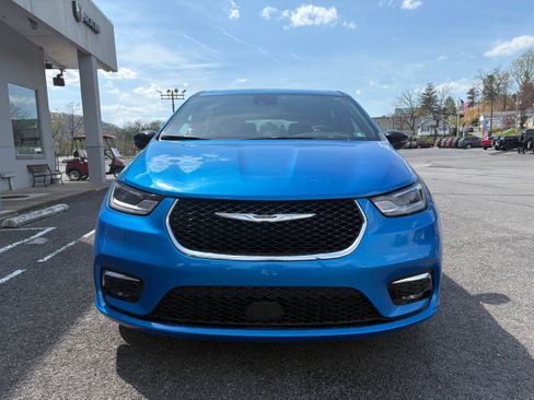 New 2026 Chrysler Pacifica Select FWD image 4
