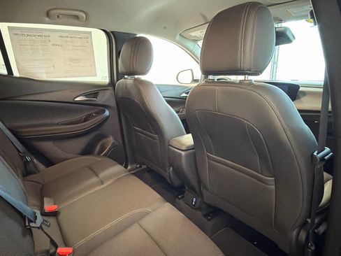 Used 2024 Buick Encore GX Preferred FWD image 30