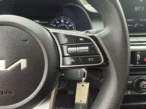 Used 2024 Kia Forte LXS image 22