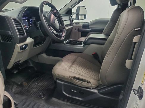 Used 2022 Ford F350 XLT w/ XLT Value Package image 9