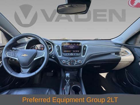 Used 2024 Chevrolet Malibu LT FWD image 3