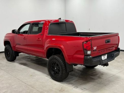 Used 2019 Toyota Tacoma SR5 image 9