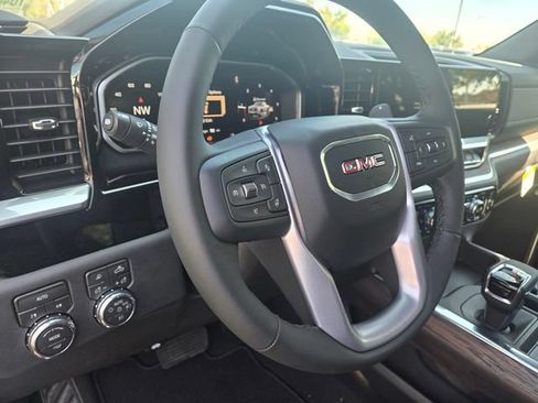 New 2026 GMC Sierra 1500 SLT w/ SLT Premium Plus Package AWD/4WD image 10