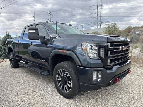 Used 2020 GMC Sierra 3500 AT4 w/ AT4 Premium Package AWD/4WD image 2