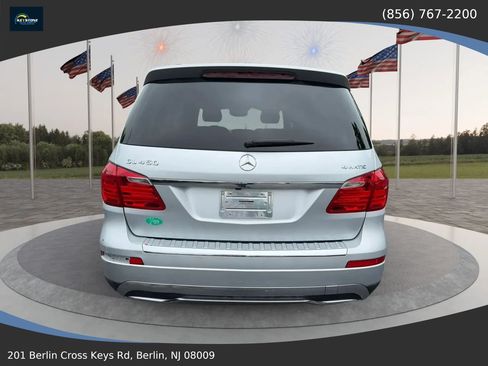 Used 2013 Mercedes-Benz GL 450 4MATIC image 3