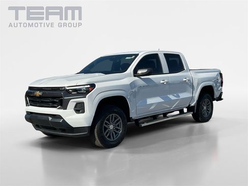 New 2025 Chevrolet Colorado LT w/ LT Convenience Package image 3