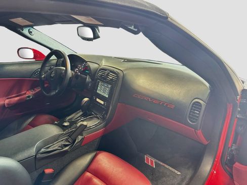 Used 2011 Chevrolet Corvette Grand Sport w/ Preferred Equipment Group RWD image 23