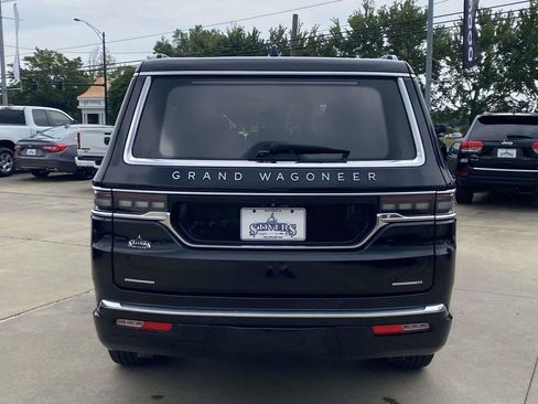 Used 2022 Jeep Grand Wagoneer Series II w/ Premium Group II AWD/4WD image 41