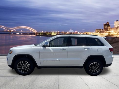 Used 2022 Jeep Grand Cherokee Limited AWD/4WD image 2