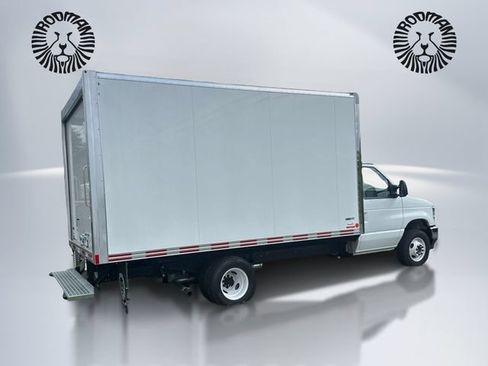 New 2027 Ford E-450 and Econoline 450 Super Duty w/ Power Equipment Group RWD image 6