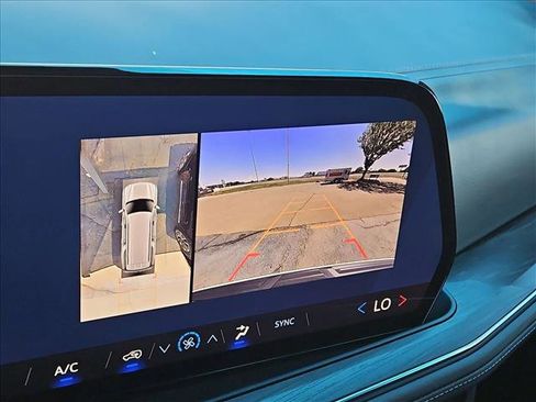 New 2026 Chevrolet Suburban LS w/ Max Trailering Package AWD/4WD image 13