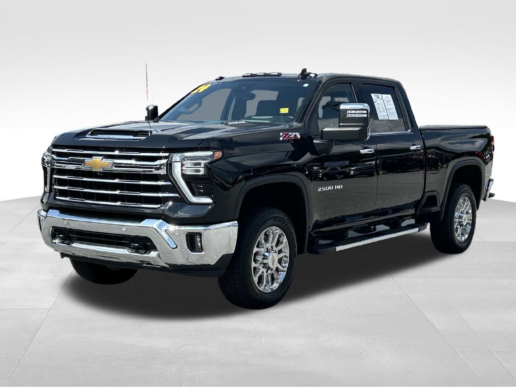 Used 2024 Chevrolet Silverado 2500 LTZ w/ LTZ Plus Package AWD/4WD image 8
