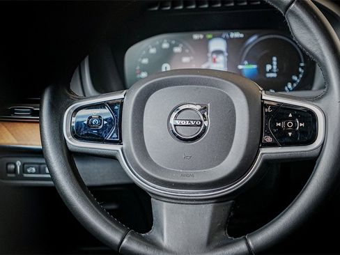Used 2020 Volvo XC90 T8 Inscription image 25