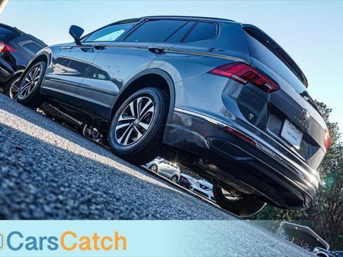 Used 2024 Volkswagen Tiguan S image 5