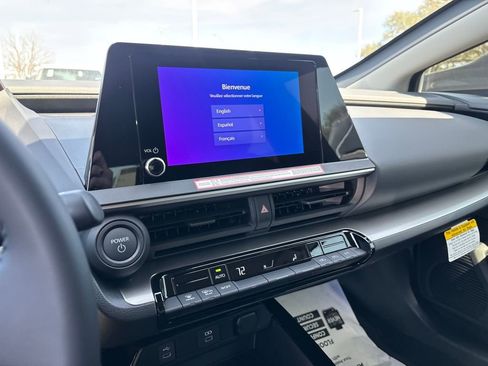 New 2026 Toyota Prius LE image 17