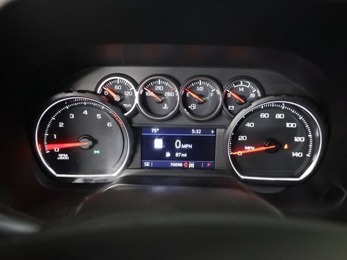 Used 2021 Chevrolet Tahoe RST w/ Luxury Package AWD/4WD image 21