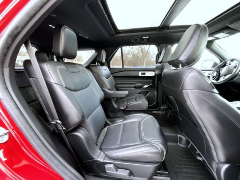 Used 2023 Ford Explorer ST w/ Equipment Group 401A image 19