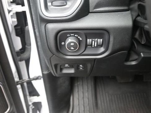 Used 2025 RAM 1500 Laramie w/ Sport Appearance Package AWD/4WD image 29
