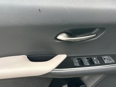 Used 2022 Lexus UX 200 w/ Accessory Package (Z2) FWD image 12