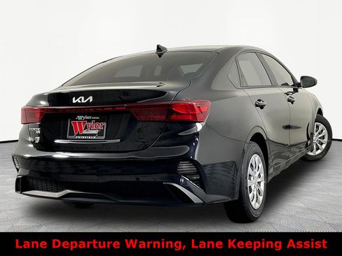 Used 2022 Kia Forte Sedan FWD image 6