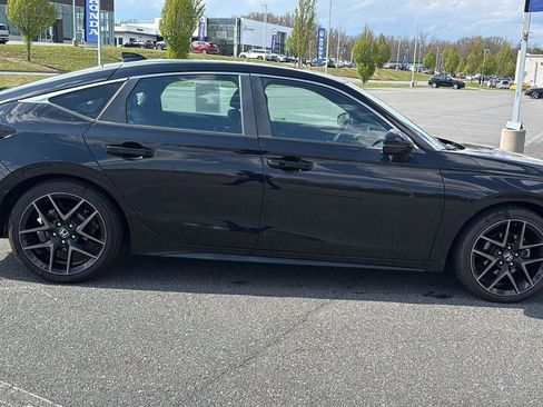 Used 2023 Honda Civic Sport Touring image 4