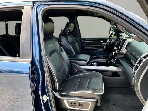 Used 2021 RAM 1500 Laramie w/ Sport Appearance Package AWD/4WD image 9