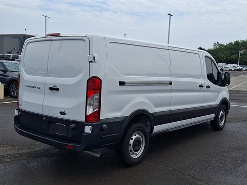 Used 2023 Ford Transit 150 Low Roof RWD image 4