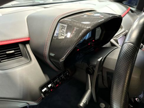 Used 2017 Lamborghini Aventador S image 24